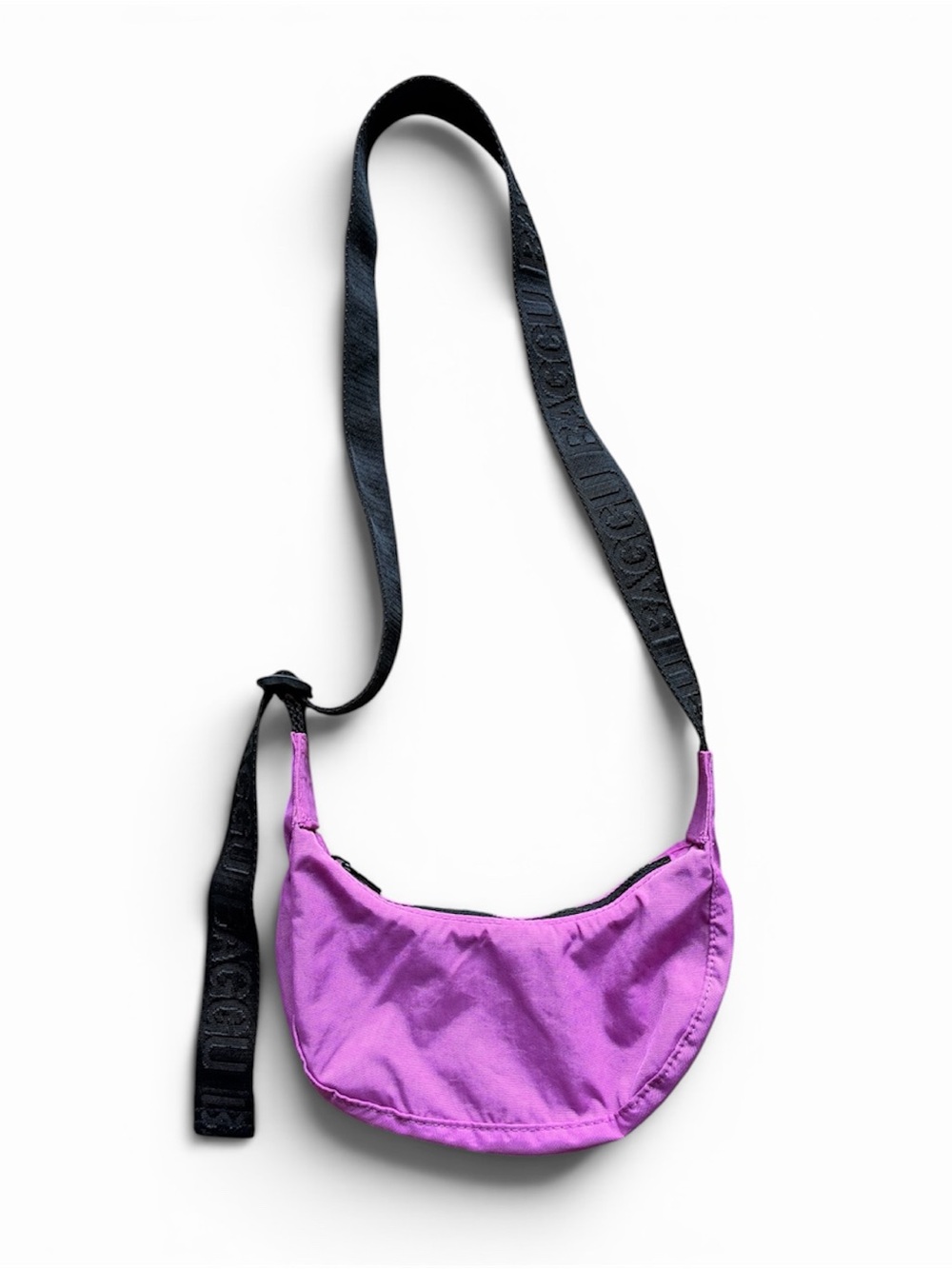 BAGGU Extra Pink Crescent Crossbody- UO Exclusive- XS